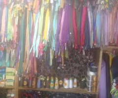 DIVINE BUTTON SHOP