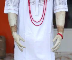 Away BOUTIQUE - Image 4