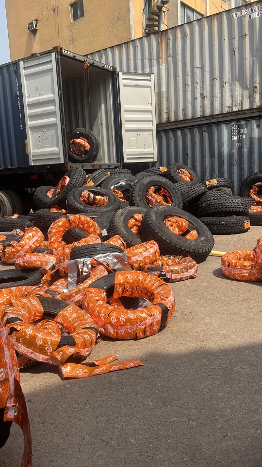 Tires, Batteries and Engine Oils Synthetic - 4