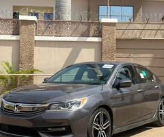 Honda car - Image 3