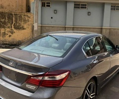 Honda car - Image 6