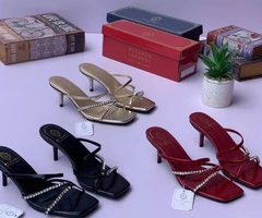 Nicki Minaje Beauty Empire - Image 17