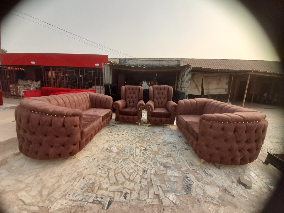 OBINWANNE FURNITURE - 16