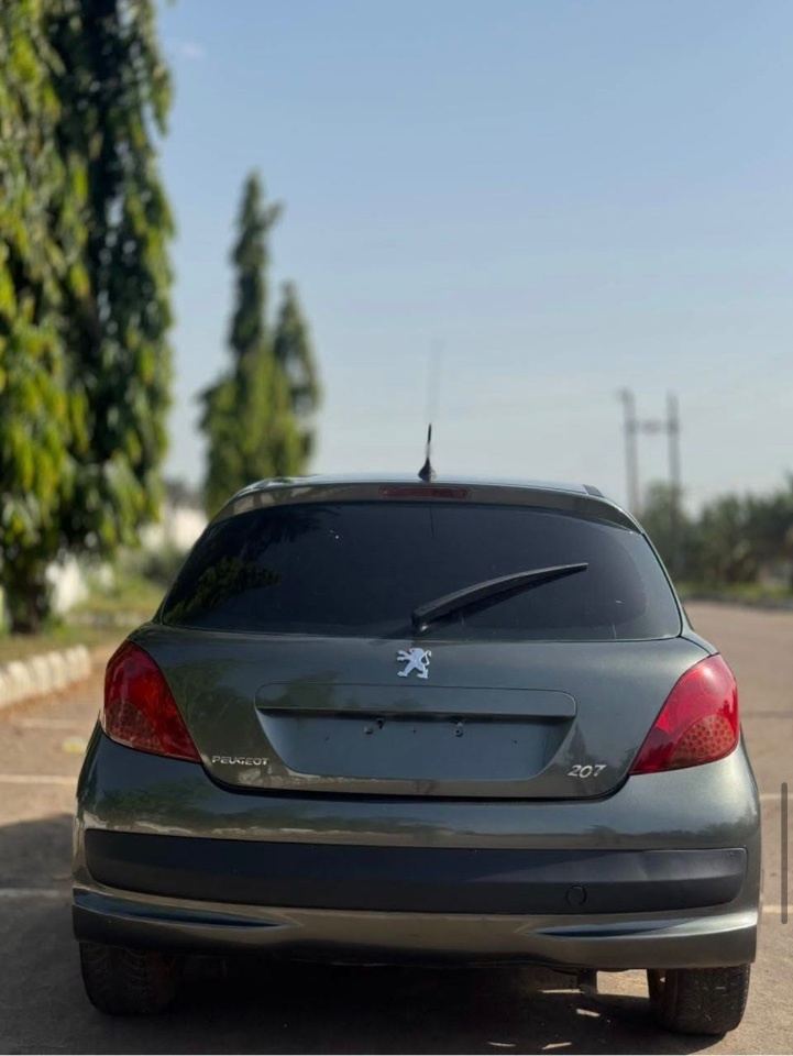 Peugot - 7