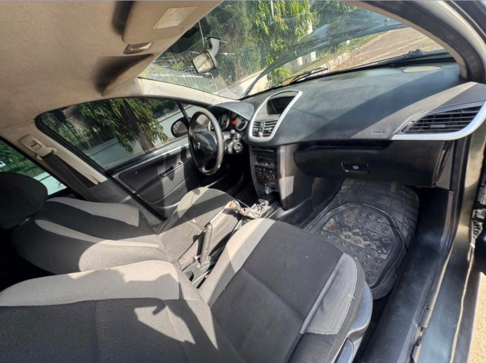 Peugot - 13