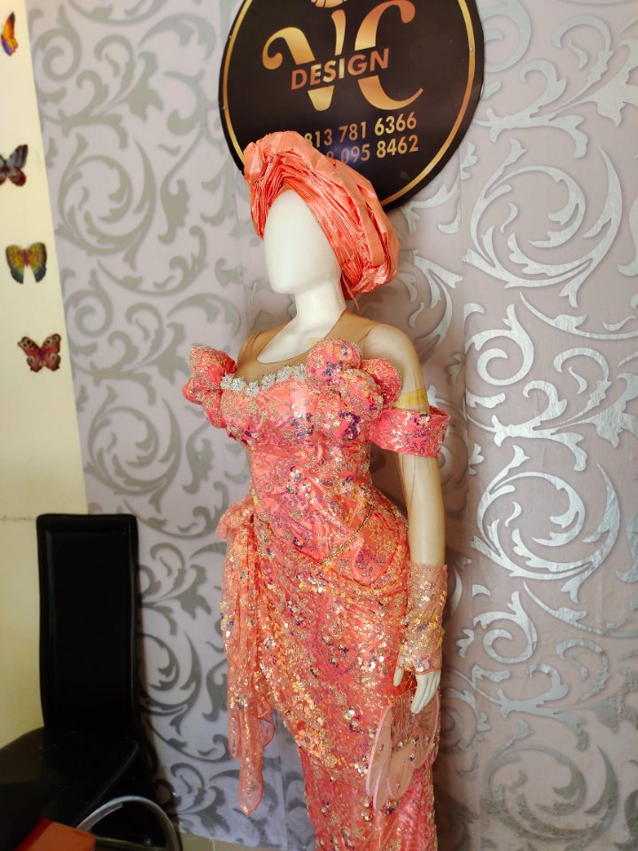 Fashion designer - 1
