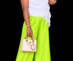 Fashion Designer - Image 2